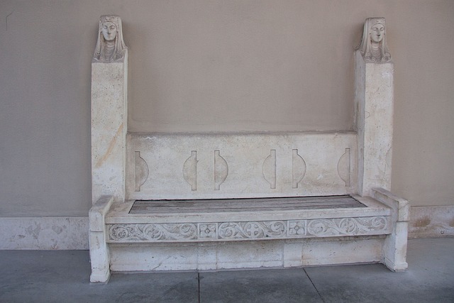 突以及与主 突以及与主